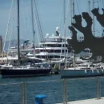 Al Porto Di Cagliari